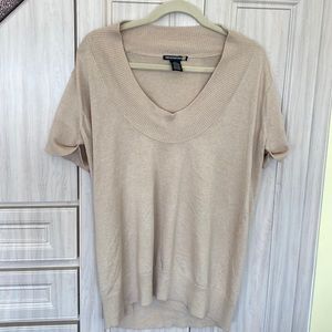 Gorgeous Cream Tee - Excellent Condition!